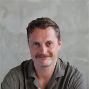 Dr Thami Croeser